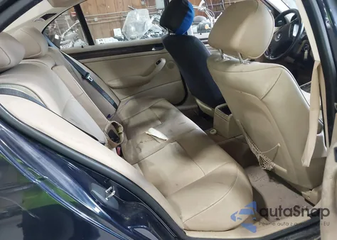 2003 BMW 330Xi from USA, damaged, VIN WBAEW534X3PG23783